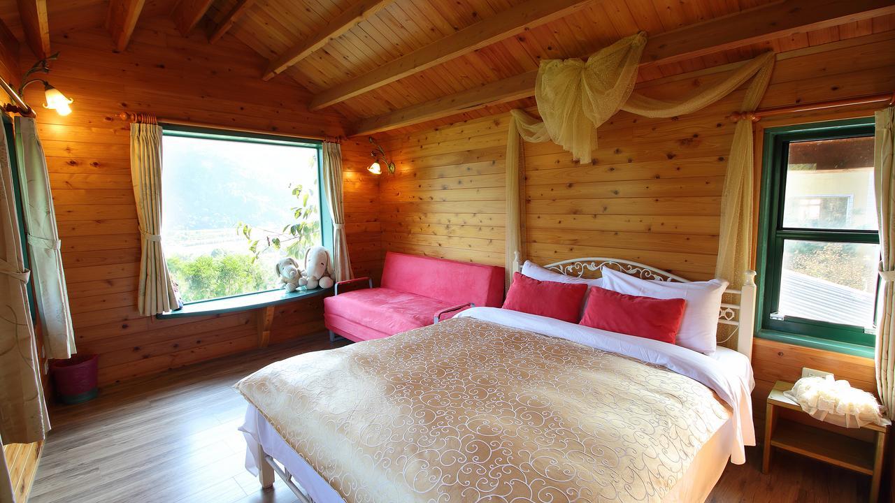 Old Farmer Homestay Zhudong Bagian luar foto