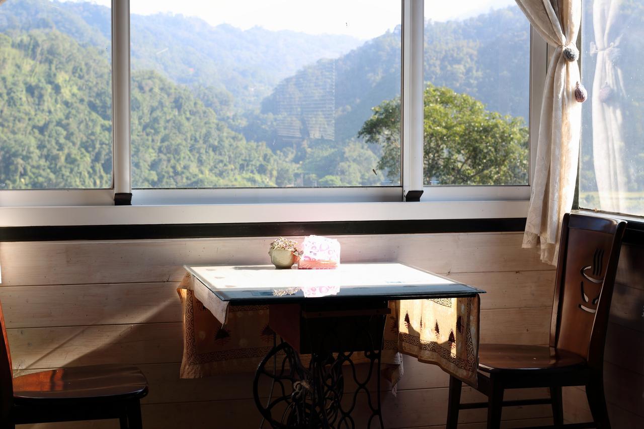 Old Farmer Homestay Zhudong Bagian luar foto